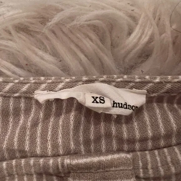 Cropped - Picture 4 of 4